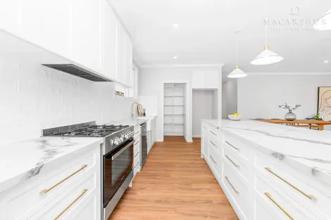 Property photo of 26 Dalkeith Avenue Lake Albert NSW 2650