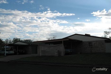 49 Baker St, Emerald, QLD 4720