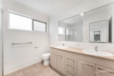Property photo of 2/43 Rosella Street Loganlea QLD 4131