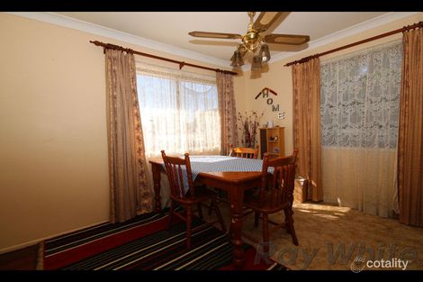 Property photo of 15 Lance Drive Flinders View QLD 4305