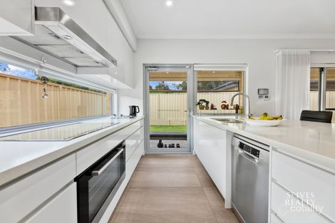 Property photo of 9 Piercy Way Kardinya WA 6163