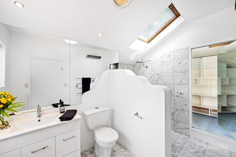 Property photo of 39 Broughton Avenue Mount Nelson TAS 7007