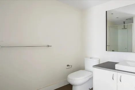 Property photo of 605/95 Berkeley Street Melbourne VIC 3000