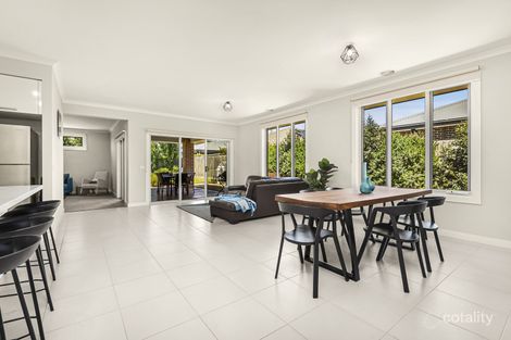 Property photo of 32 Rothschild Road Gisborne VIC 3437