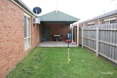 Property photo of 24 Terri-Ester Drive Berwick VIC 3806