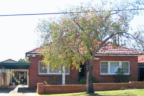 2 Lee Ave, Beverly Hills, NSW 2209