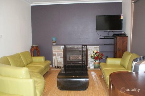 Property photo of 1/10 Kurrajong Avenue Glen Waverley VIC 3150