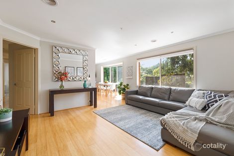 Property photo of 2 River Gum Drive Croydon North VIC 3136