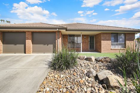 Property photo of 20 Ballara Drive Wodonga VIC 3690