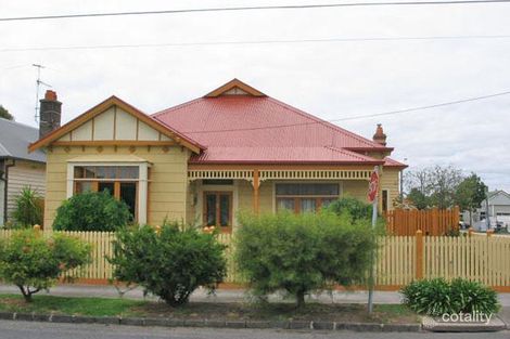 77 Queensville St, Kingsville, VIC 3012