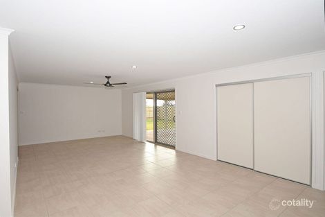Property photo of 10 Larissa Way Urangan QLD 4655