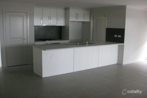 Property photo of 28 Shields Crescent Encounter Bay SA 5211