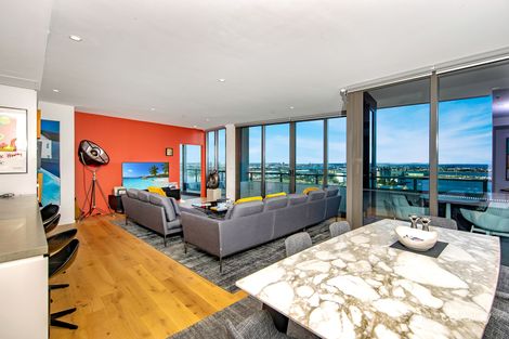 Property photo of 1802/466 King Street Newcastle West NSW 2302