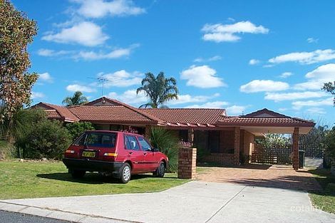 25 Brookland Cres, Marangaroo, WA 6064