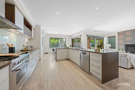 Property photo of 5 Waterbloom Avenue Clyde North VIC 3978