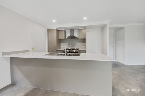 Property photo of 17 Zenith Place Pallara QLD 4110