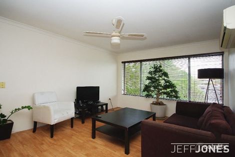 Property photo of 3/19 Leigh Street Coorparoo QLD 4151