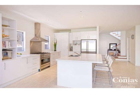 Property photo of 10 Crawford Ashgrove QLD 4060