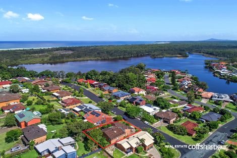 Property photo of 4 Cunningham Crescent Sawtell NSW 2452