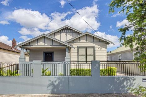 17 Gordon St, Mayfield West, NSW 2304