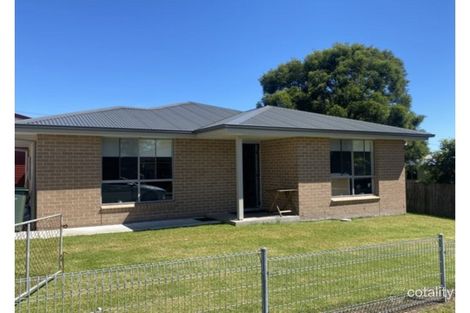 Property photo of 20 Cornwall Lane Taree NSW 2430