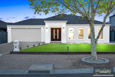 Property photo of 5 Sassafras Close Point Cook VIC 3030