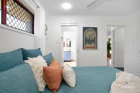Property photo of 9 Culloden Place Beaconsfield QLD 4740