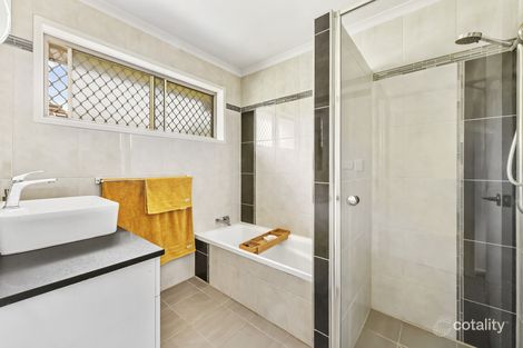 Property photo of 1/17 Drayton Road Harristown QLD 4350