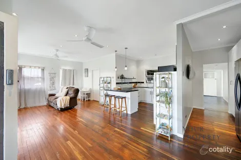 Property photo of 5 Carbeen Street Innes Park QLD 4670