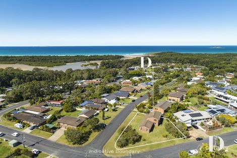 Property photo of 2 Dawn Drive Moonee Beach NSW 2450