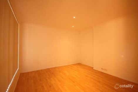 Property photo of 6 Glenella Way Minto NSW 2566