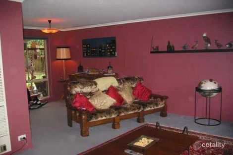 Property photo of 18 Gundaroo Square Werribee VIC 3030