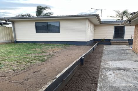 Property photo of 13 Trent Place Hassall Grove NSW 2761