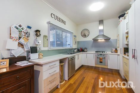 Property photo of 15 Lonsdale Avenue Hampton East VIC 3188