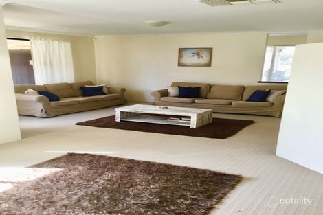 Property photo of 24 Daydream Plaza Halls Head WA 6210