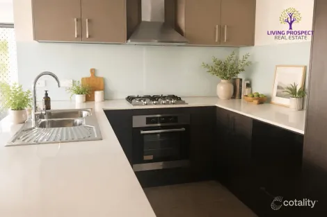 Property photo of 17 Allunga Way Werribee VIC 3030