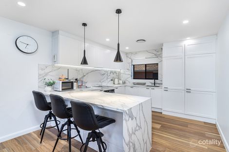 10/27 Armrick Ave, Broadbeach, QLD 4218