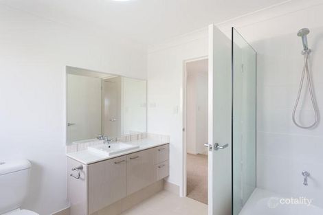 Property photo of 21 Michael Street Wynnum West QLD 4178