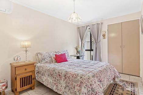 Property photo of 1/10 Callistemon Court Arundel QLD 4214