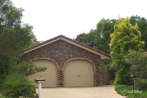 8 Flora Cl, Burleigh Waters, QLD 4220