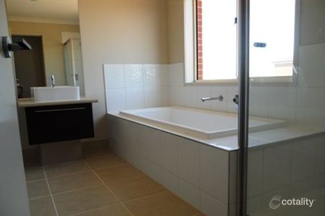 Property photo of 18 Barnsbury Road Wyndham Vale VIC 3024