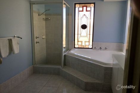 Property photo of 24 Daydream Plaza Halls Head WA 6210