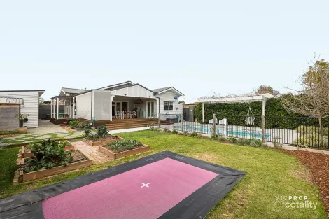 Property photo of 7 McCasker Avenue Reservoir VIC 3073