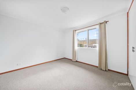 Property photo of 6 Hart Close Karabar NSW 2620