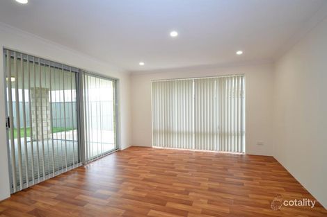 Property photo of 18 Huggins Road Byford WA 6122