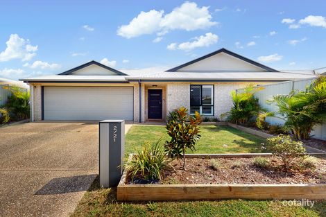 Property photo of 2/21 Amity Drive Rothwell QLD 4022