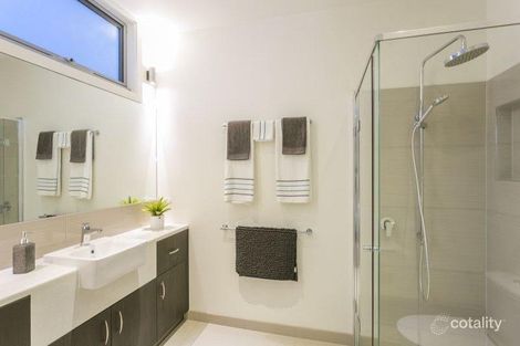 Property photo of 2/11 Plantation Drive Connewarre VIC 3227