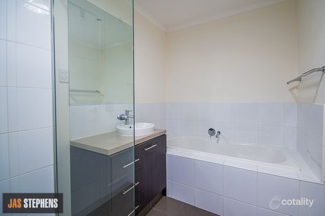 Property photo of 32 McDougall Drive Footscray VIC 3011