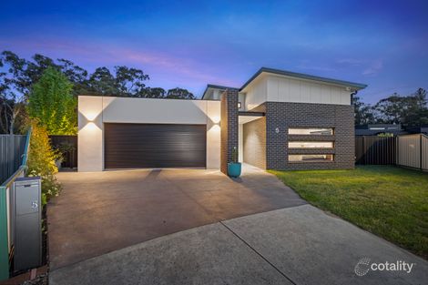 5 Kirwan Cl, Mount Clear, VIC 3350