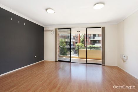 Property photo of 2/2-8 Kitchener Avenue Regents Park NSW 2143